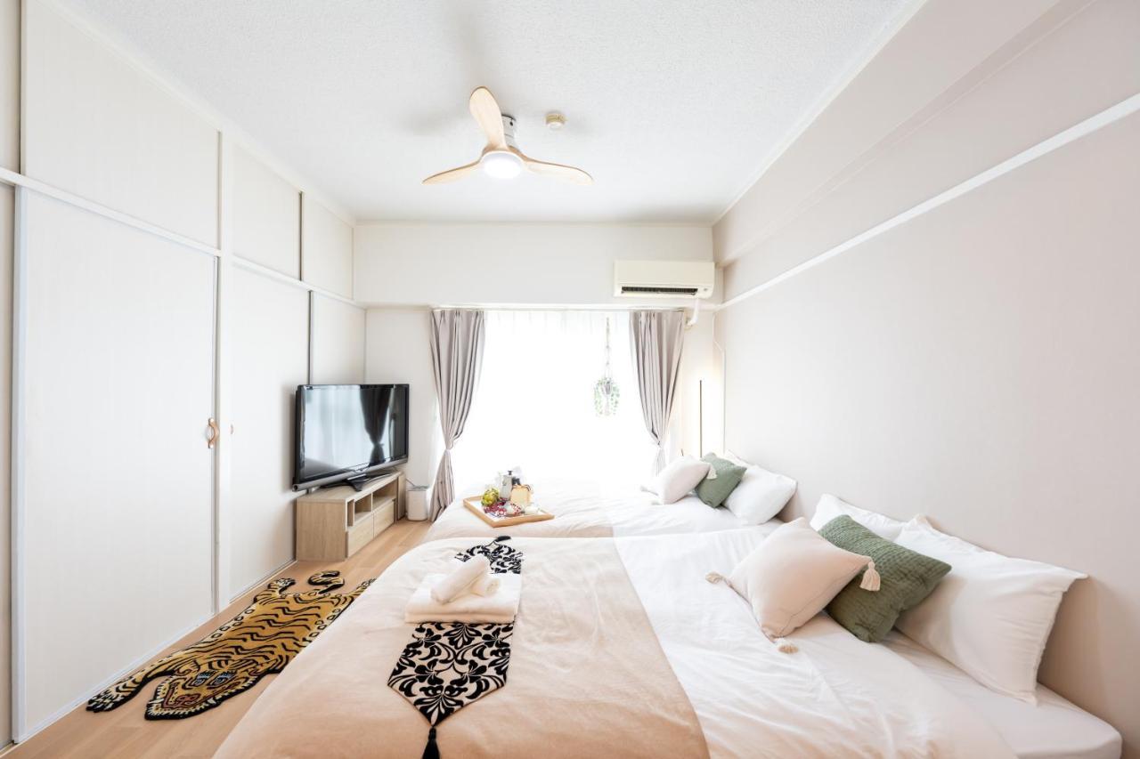 Beige Apartemen *